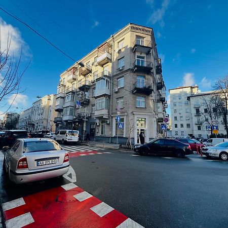Kyiv Old Town Apartment Near Golden Gate Экстерьер фото